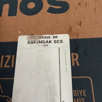 Domino's Pizza Sarımsaklı Sos Ve Peynir Olmadan Gelen Pizza, Yardımsız Müşteri Temsilcisi