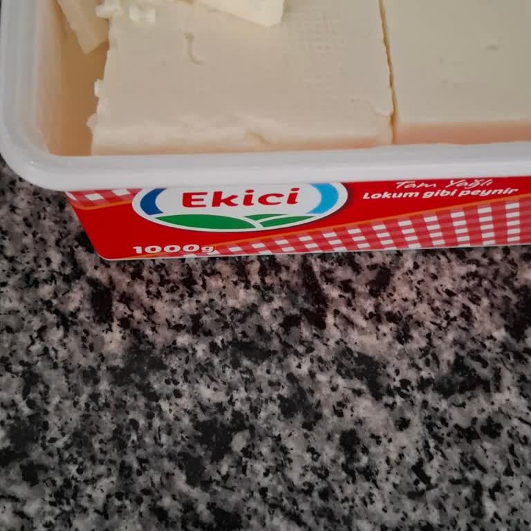 Ekici Lokum Kıvamındaki Beyaz Peynir Sertleşti, Tadı Ve Doku Bozuldu