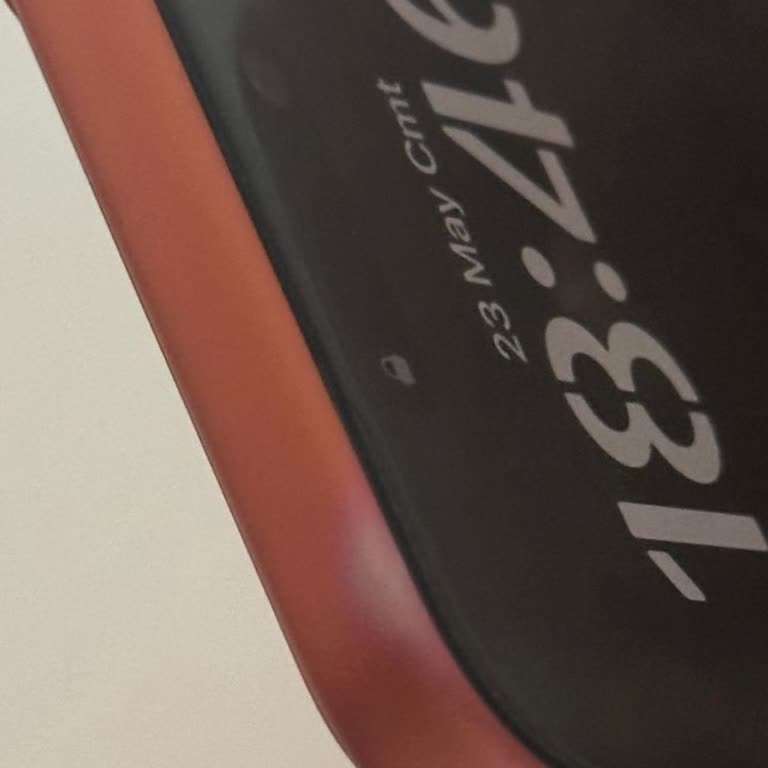 Kozmik Turuncu İphone’da Renk Atması, Garanti Reddi Ve Ücretsiz Değişim Talebi
