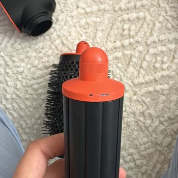 Dyson Airwrap Cihazının Dış Yüzeyindeki Soyulma Sorunu Ve Ücretsiz Parça Değişimi Talebi