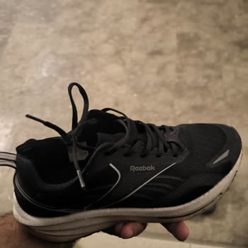 Reebok Ayakkabımda Topuk Yırtılması Ve Mağazadan Ret Cevabı