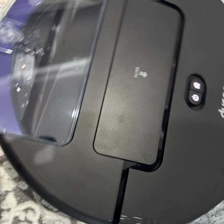 Dyson Spot+Scrub Aİ Robot Süpürge İlk Kullanımda Üst Kapağında Çizik Oluştu