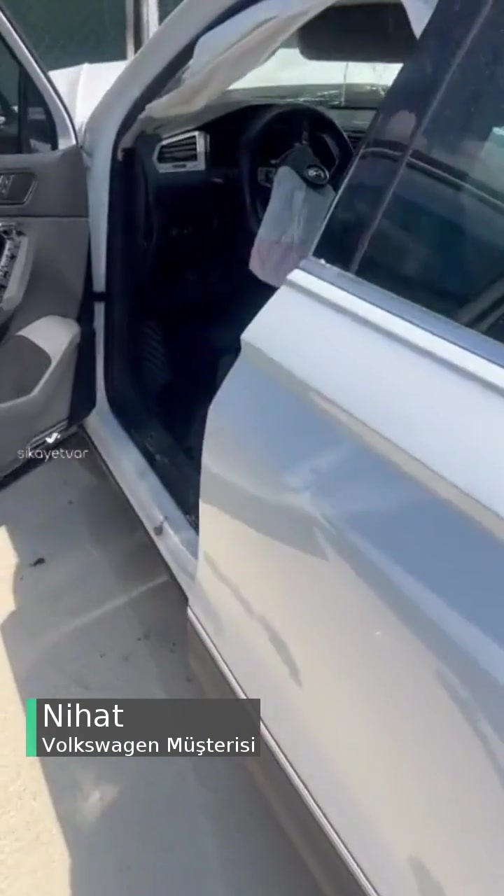 Volkswagen Kaza Anında Emniyet Kemeri Kopması Hayatımı Tehlikeye Attı videonun kapak resmi