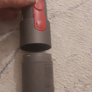 Dyson Süpürge Uç Borusundaki Üretim Hatası Ve Ücretsiz Garanti Değişim Talebi