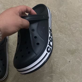 Defolu Crocs Terliklerde Farklı Kalite Ve Ücretsiz İade Talebi