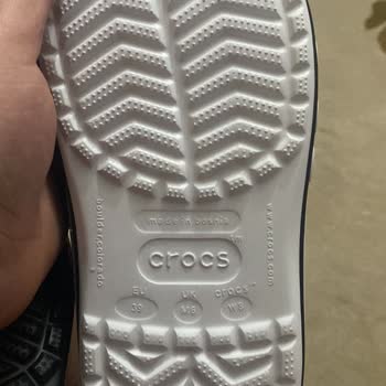 Defolu Crocs Terliklerde Farklı Kalite Ve Ücretsiz İade Talebi