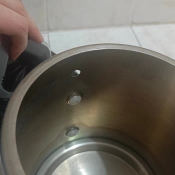 Fakir Çaycı Kaynar Su Sırasında Kulp Kırılması Ve Garanti Reddi