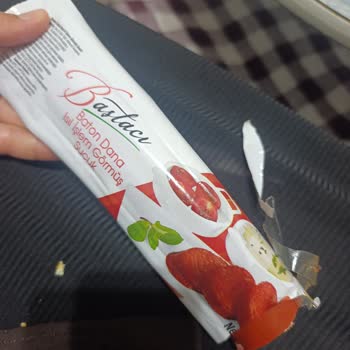 Baştacı Dana Sucuğun Kalitesiz Doku Ve Belirsiz Son Kullanma Tarihi