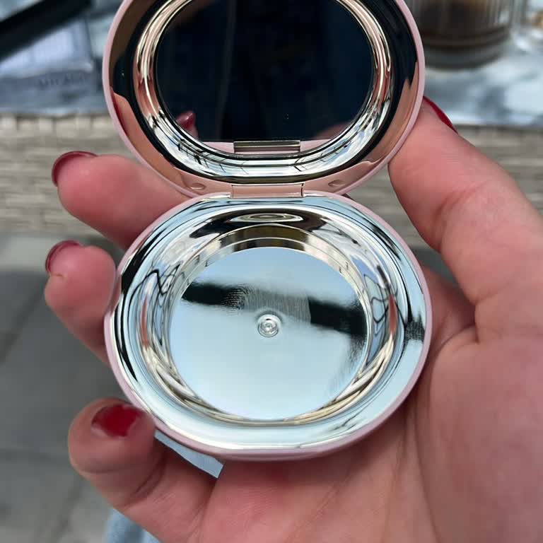 Sephora'dan Gelen Allıkta Kozmetik Kısmı Eksik, İade Reddi