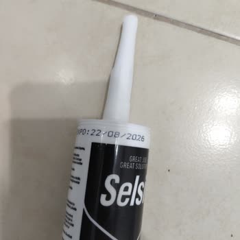 Yoğun Koku Ve Göz Yakıcı Etkiyle Selsil Silikon Ürününde Sağlık Riski