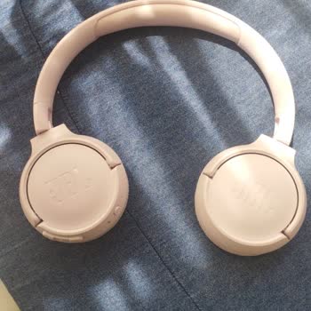 JBL Tune 510BT Kulaklıkta Sürekli Bağlantı Kesintisi Ve Servis Yanıltması
