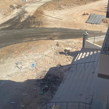 Beştepe Mahallesindeki Çamurlu Yol Sorunu İçin Acil Asfalt Çalışması Talebi