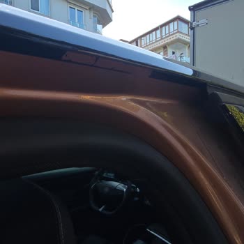 Yeni Opel Grandland’da Tavan Boyası Soyulması Garanti Kapsamında Onarım Talebi