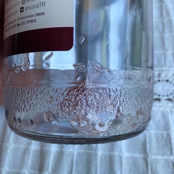 Üzüm Şırasında Plastik Parçalar Tespit Edildi, Sağlık Riskine Dikkat