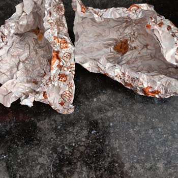 Popeyes Hamburger Paketi Hijyenik Değil, Ücret İadesi Talebi
