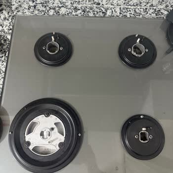 Gaz Kaçağı Ve Hatalı Montaj Nedeniyle Arçelik Cam Ankastre Ocağımızın Değişimini İstiyoruz