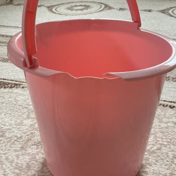 Kırık Kova Ve Eksik Nevresim, Müşteri Hizmetleri Çözüm Sunamıyor
