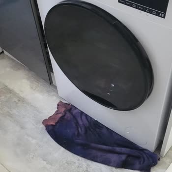 Kapak Sızıntısı Sorunu Yaşayan Beko Çamaşır Makinesi İçin Ürün Değişimi Talebi