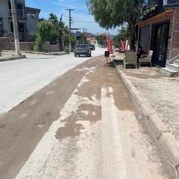 İZSU’nun Çelebi Mah. Eski Seferihisar Cd. Asfaltlanması Ve Tozlu Ortamın Temizlenmesi Talebi