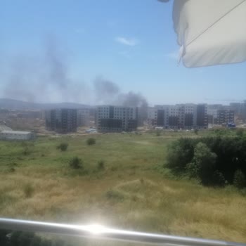 TOKİ İnşaatında Yasadışı Ateş Yakma Ve Duman Sorunu Çevremizi Tehdit Ediyor
