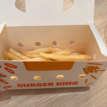 Burger King Şubesinde Patateslerin Sürekli Eksik Gönderilmesi Ve İade Talebi