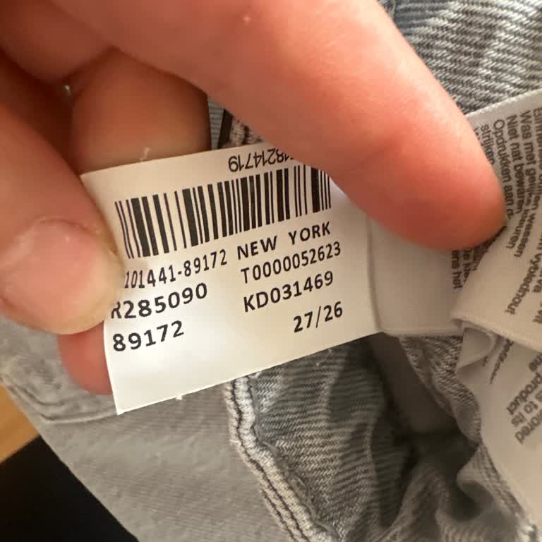 Fermuarı Kırılan Pantolon İçin Fatura Hatası Nedeniyle İnceleme Başlatılamıyor