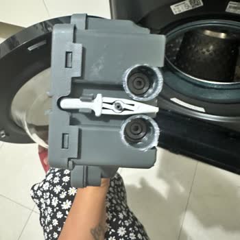 İkinci El Çamaşır Makinesi Yeni Değişim Olarak Teslim Edildi