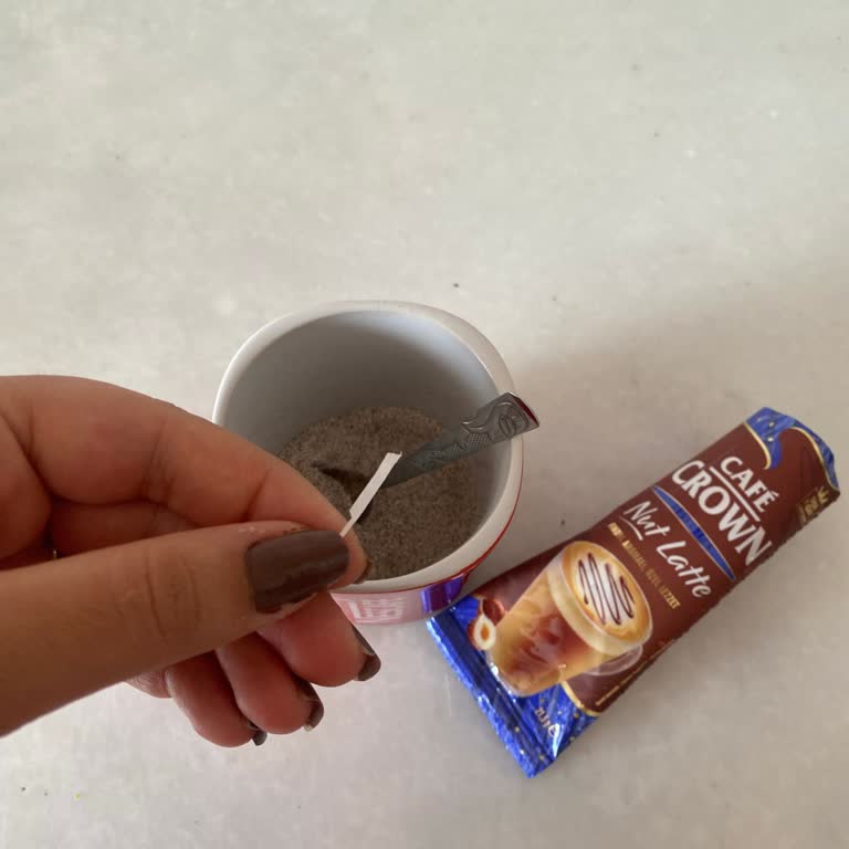Cafe Crown Nut Latte İçinde Yabancı Madde Bulunması