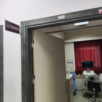 Poliklinik 7'de Doktor Gelmediği İçin Saatlerce Bekletilmek