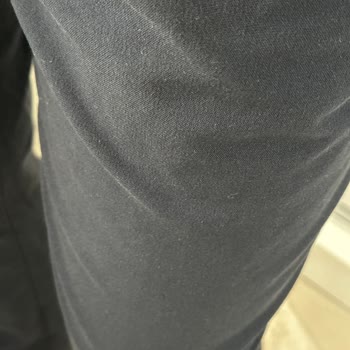 Cazador Pantolonunda İlk Yıkamada Renk Solması Ve Düğme Kaplaması Sökülmesi