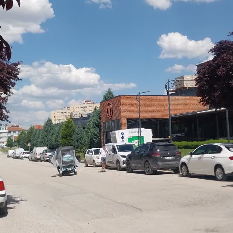 Köfteci Yusuf Kıyafete Göre Ayrımcılık Ve İhmal Edilen Hizmet