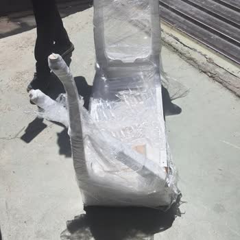 Hepsijet'in Paketsiz İade Ürününü Kırması Ve Tazminat Reddi