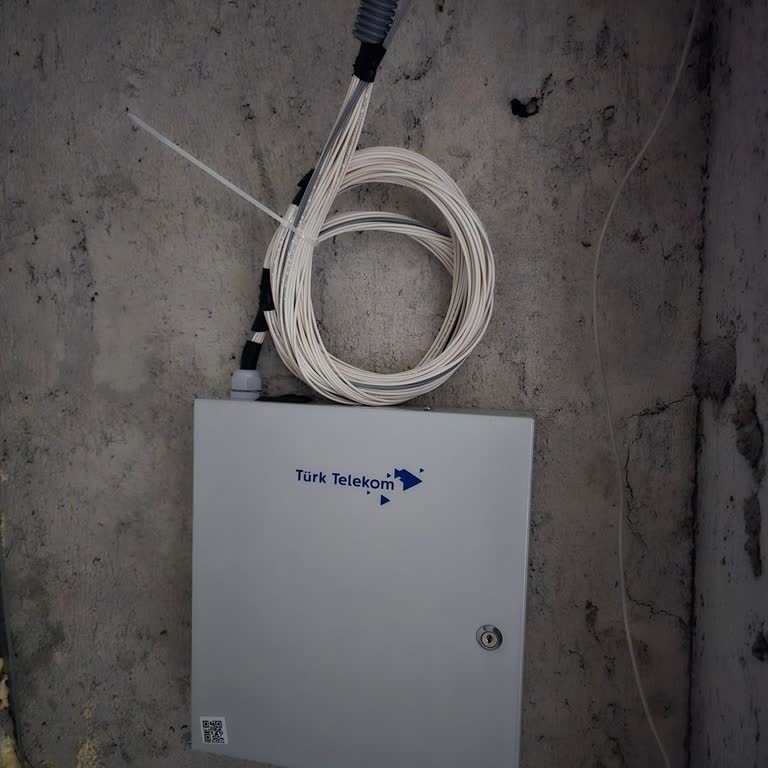 Esenyurt'ta 23 Daireli Apartmana Fiber Altyapısının Aktifleştirilmemesi