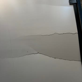 Kelebek Mobilya’da Yedek Parça Temin Edilememesi Ve 3000 TL Ücret Talebi