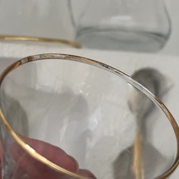 Teşhir Ürünü Olarak Gönderilen Kusurlu Çay Seti İçin Tam İade Talebi