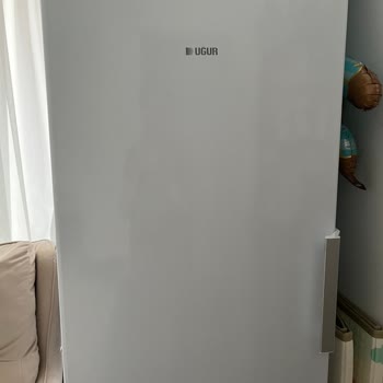 Uğur Markasının Derin Dondurucusunda Aşırı Karlanma Ve Çekmece Açılmama