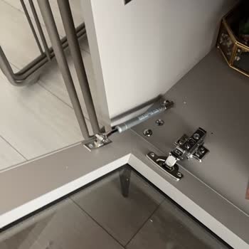 Enza Home’da Ayıplı Mobilyalar Ve Çözülmeyen Servis Sorunları