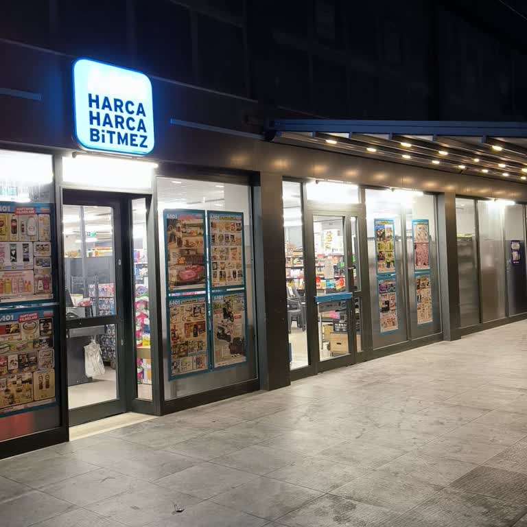 Kapanış Saati Yanıltıcı, Kapı Kilitli Olmadı Ve Müşteri Mağdur Oldu