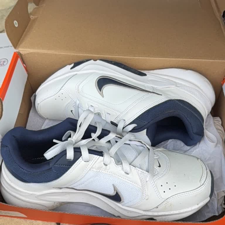 Kısa Sürede Gıcırdayan Nike Ayakkabı İçin İade Ve Değişim Talebi