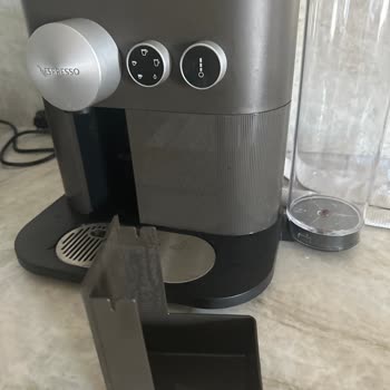 Nespresso D80 Kapsül Haznesi Kapağı Bulunamaması