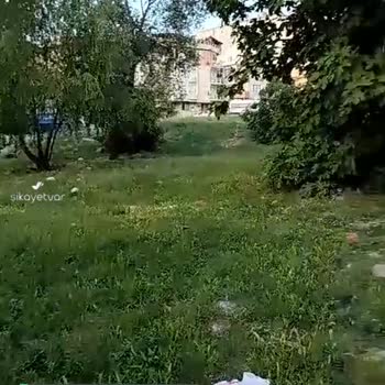 Bahçelievler Belediyesi İnsanları Rahatsız Edecek Çöp Yemek Artıkları Vesaire Atılıyor