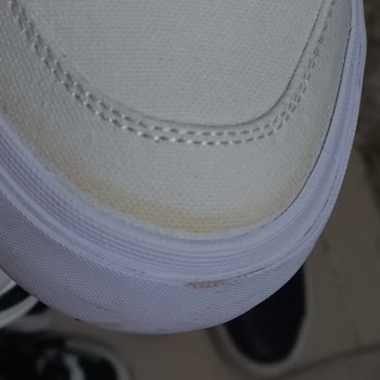Deichmann Mağazası Üretim Hatasını Reddetti Ve Bilgilendirme Yapmadı