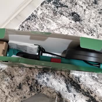 Bosch Kesme Makinesinde Eksik Eldiven Ve Cevapsız Müşteri Hizmetleri