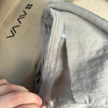Avva Gömleği Tek Yıkamada Kağıt Gibi Yırtıldı: İade Veya Değişim Talebi