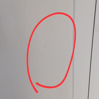 Kurulum Hatası Ve Çizik Dolap Çocuk Güvenliğini Tehdit Ediyor