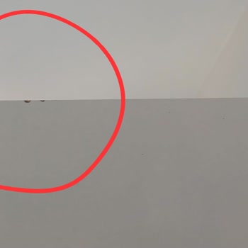 Kurulum Hatası Ve Çizik Dolap Çocuk Güvenliğini Tehdit Ediyor