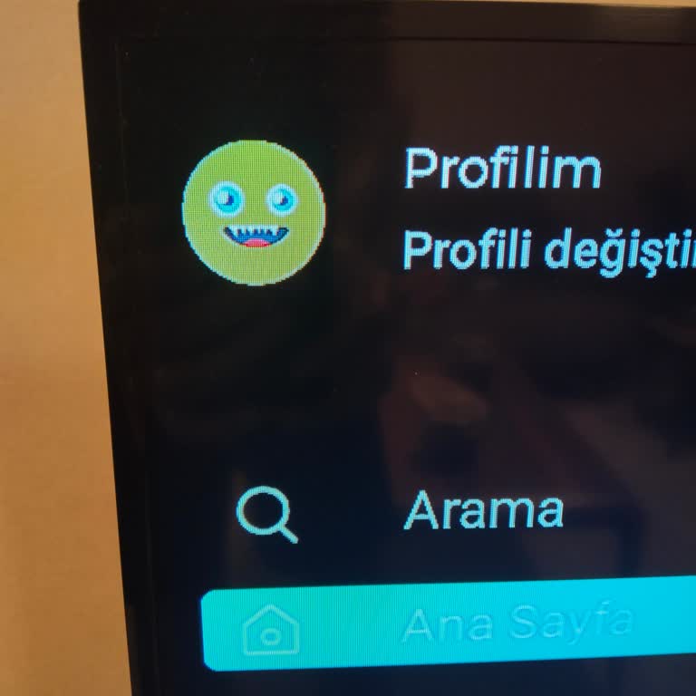 Kablo Net Profilindeki Uygunsuz Emoji Nedeniyle Üyelik İptali Talebi