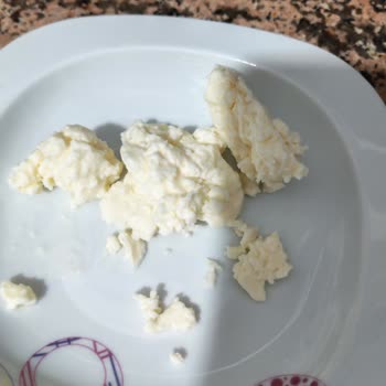 A101'den Satın Alınan Peynirin Lokum Kıvamı Olmadığı Ve Acı Tadından Şikayet