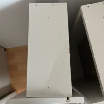 Hasarlı Mobilya Parçaları 3 Hafta Beklemede Çözüm Yok