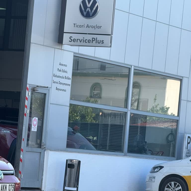 Antalya Başaran Servisinde Ön Cam Değişiminde Gecikme Ve İlgisiz Tavır